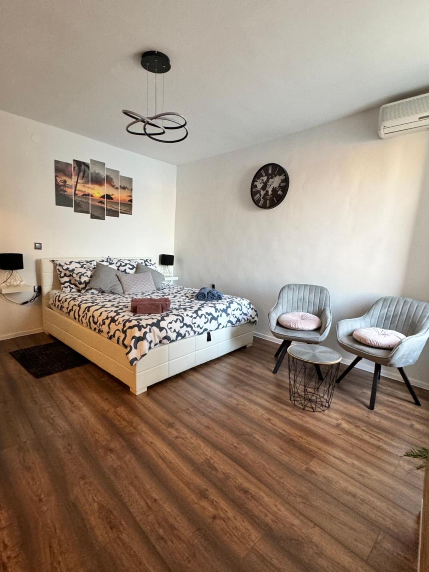Svalba Apartment *